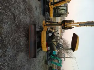 Miniexcavator Caterpillar 303 - imagine 3