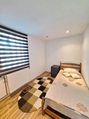 Inchiriere apartament la casa, Centru Bascov - imagine 19