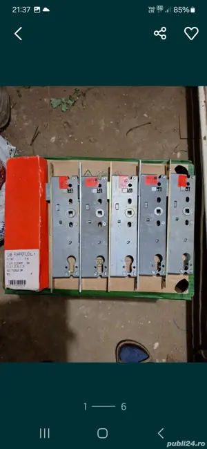 Vand broaste si silduri pentru tamplarie termopan,iar pentru usi lemn broaste,balamale,manere rozeta