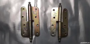 Vand broaste cu cheie sau yala,balamale si manere cu rozeta pentru usi lemn. - imagine 3