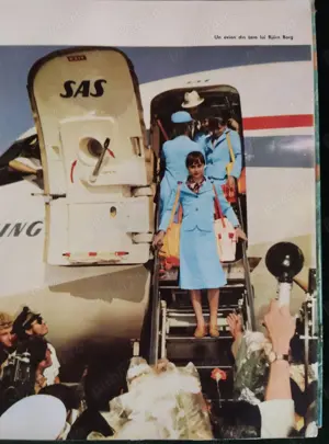 Album de colecție semnat Nadia Comăneci 1977 editura Sport Turism  - imagine 4