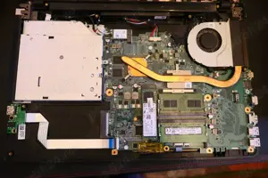 Dezmembrare Laptop Acer Aspire E5-575G Carcasa LED 15,6 Placa SSD 256