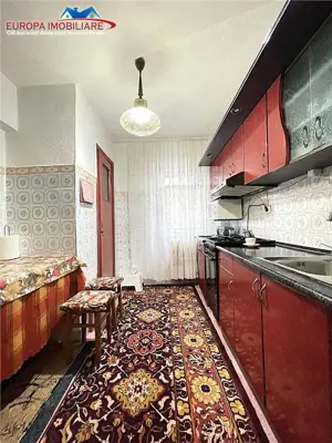 Apartament 4 camere zona Victoriei Tulcea - imagine 7