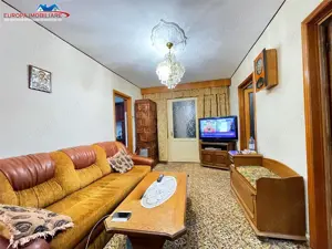 Apartament 4 camere zona Victoriei Tulcea - imagine 3