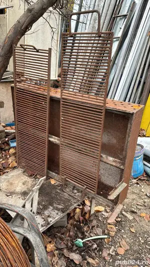 Gratar metalic pe carbuni