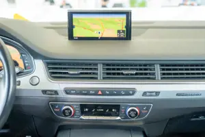 Audi Q7 - imagine 14