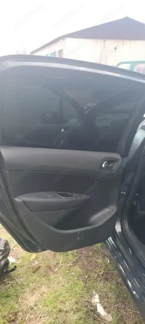 Vând sau dezmembrez  Peugeot 308 - imagine 3