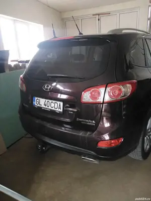 Vând hyundai santa fe