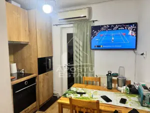 Apartament cu 3 camere, centrala proprie, zona Lipovei - imagine 2