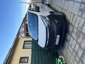 Opel Vivaro 9 locuri