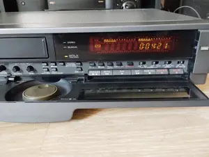 Videorecorder VHS JVC HR D980 - imagine 4