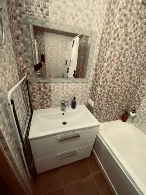 Inchiriere garsoniera zona Timpuri Noi - imagine 2