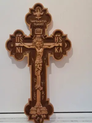 Cruce Lemn Masiv Relief 3 D