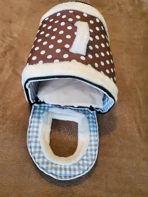 Hainute si diverse articole pentru caini talie mica - imagine 5