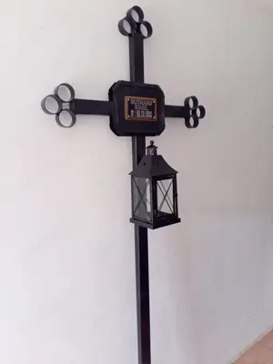 Cruce Metal Fier cu Felinar,pentru Mormânt TRANSPORT GRATUIT