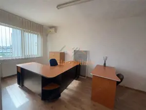 BIROURI DE INCHIRIAT| ORADEA| 32 MP | LOCURI DE PARCARE - imagine 4