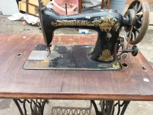 Vind masina de cusut - imagine 4