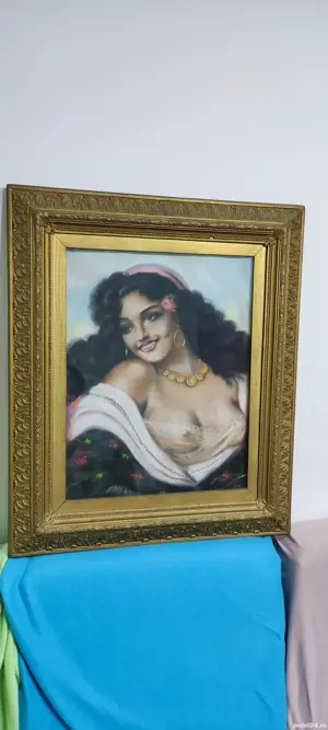 Tablou frumos lucrat  rama solida