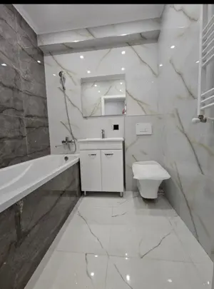 Inchiriez garsoniera in zona 13 Decembrie - imagine 5