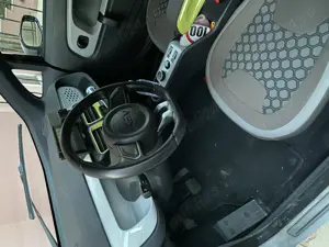 Auto16 ANI. Yoyo Xev