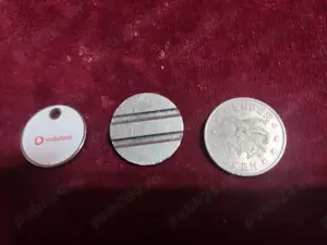 Monede diferite sau replici ale unor monede - imagine 2