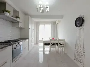 Apartament cu 2 camere de inchiriat in Centrul Civic