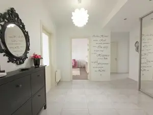 Apartament cu 2 camere de inchiriat in Centrul Civic - imagine 2