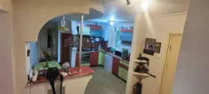 Dambu Pietros - Vanzare apartament 4 camere - Str. Ceahlau - imagine 2