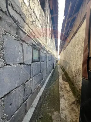 Casă cu 6 camere de vânzare - imagine 11