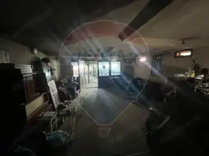 Casă cu 6 camere de vânzare - imagine 13