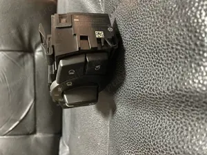 Bloc Lumini cu Proiectoare BMW Seria 3/Seria 1 [2004-2013] COD OEM: 6932792 03 - imagine 3