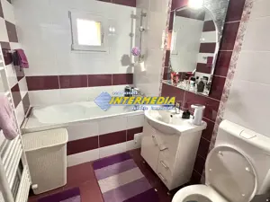 De Vanzare Apartament 2 camere decomandat 56 mp etaj 2 renovat Alba Iulia - imagine 2