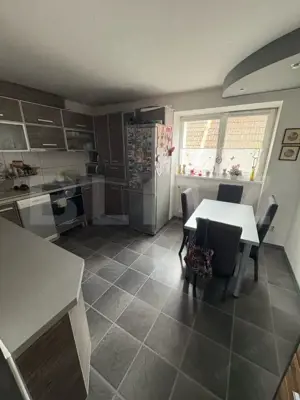 Casa cu două apartamente și garaj în zona 0 a Bistriței - 240mp utili 734mpTEREN - imagine 8