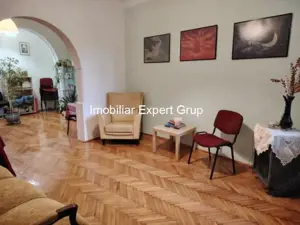 Vatra Luminoasa-Piata Muncii-parter in vila