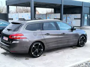 Peugeot 308 SW 1.6 BlueHDI Style - imagine 7