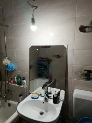 Vanzare apartament 3 camere semidecomandat - imagine 4