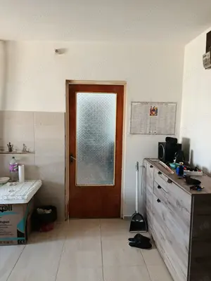 Vanzare apartament 3 camere semidecomandat - imagine 10