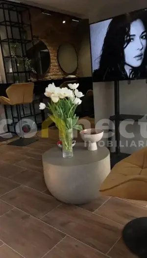 Spatiu comercial de vanzare ,business la cheie,zona Piata Cipariu