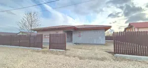 Casa solid construita intrare Bod din Sanpetru