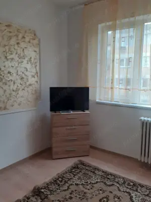 Inchiriez garsoniera