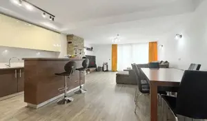 Terase generoase cu vederea spre padure - imagine 4