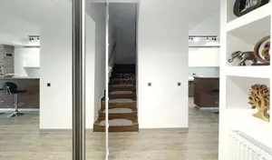 Terase generoase cu vederea spre padure - imagine 11