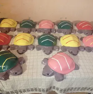 Decorațiuni Gradină broscuțe  Preț 20 lei bucata - imagine 2