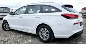 Hyundai I30 1,6 CRDI 2017 - imagine 2 Hyundai I30 1,6 CRDI 2017 - imagine 2