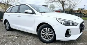 Hyundai I30 1,6 CRDI 2017 - imagine 3 Hyundai I30 1,6 CRDI 2017 - imagine 3