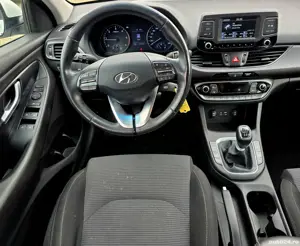 Hyundai I30 1,6 CRDI 2017 - imagine 8 Hyundai I30 1,6 CRDI 2017 - imagine 8