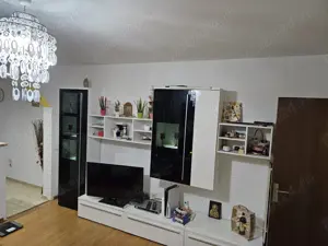 Vând apartament cu trei camere. - imagine 8