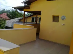 casa cu etaj si spatiu comercial  liceul 1 mai - imagine 2