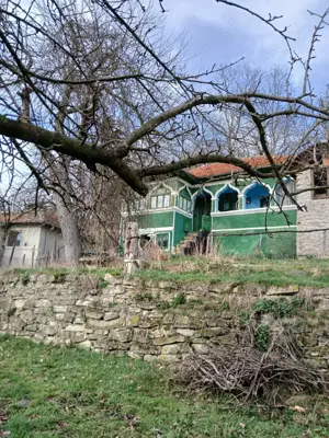 Vand casa batraneasca locuibila cu iesire la strada principala aflata in Buzau, Valea Fantanei! - imagine 2