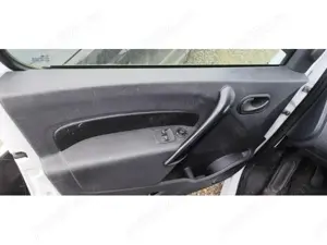 Dezmembrez / dezmembrari piese auto Renault Kangoo II facelift haion an 2014 motor 1.5DCI K9K636 cut - imagine 8